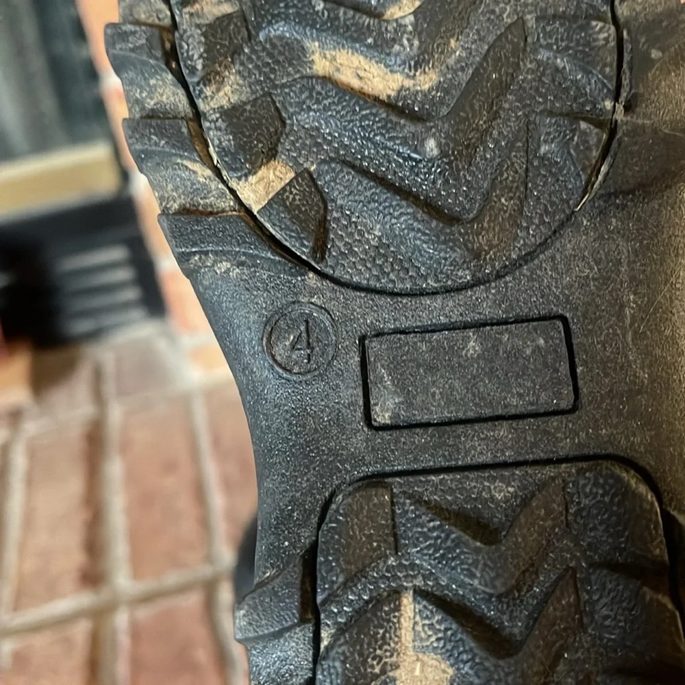 Thinsulate Celeste Peace Pink Snow Boots